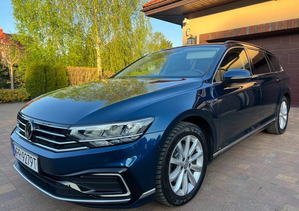 Volkswagen Passat cena 92500 przebieg: 65000, rok produkcji 2020 z Ciężkowice małe 781